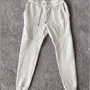 New Nike tech sweatpants joggers